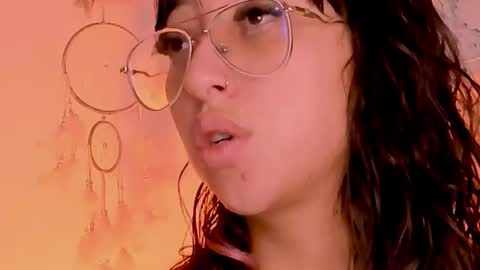  PIA FISHER  online show from 12/18/25, 01:22