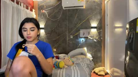 pichon_baby online show from 09/17/25, 08:27