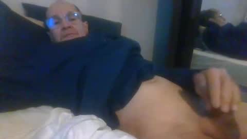 pichoun71 online show from 12/27/24, 08:24