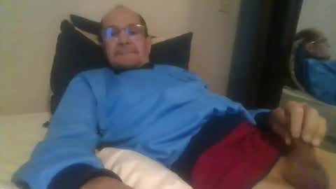 pichoun71 online show from 01/12/25, 07:43