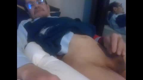 pichoun71 online show from 02/14/25, 07:38