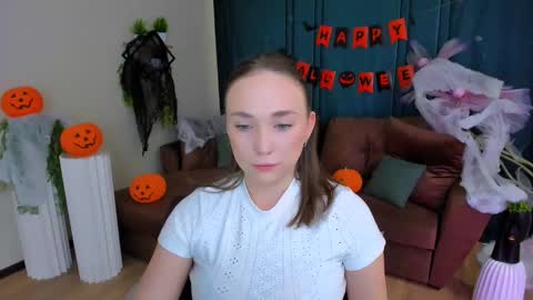 Emelie online show from 11/05/25, 10:15