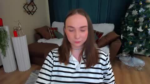 Emelie online show from 01/19/26, 04:16