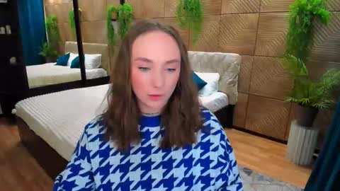 Emelie online show from 02/08/26, 10:07