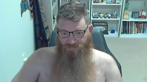 Snapshot of pierced2878 chatting on 06/21/26, 01:35 pierced2878 online show from 06/21/26, 01:35