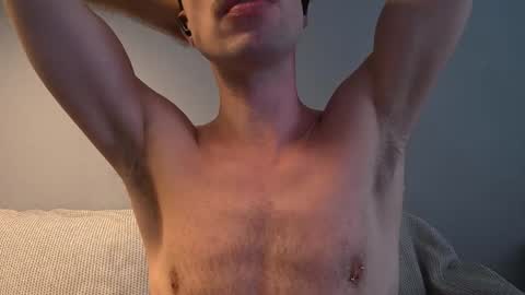 Snapshot of pierre_lucaxxx chatting on 05/05/26, 04:31 Luca Follow Me twitter - PierreLucaXXX fansly online show from 05/05/26, 04:31