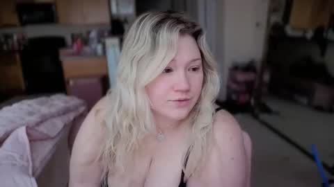 Piggy Rose online show from 03/08/26, 05:39