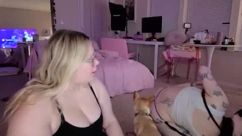 Piggy Rose online show from 04/03/26, 12:30