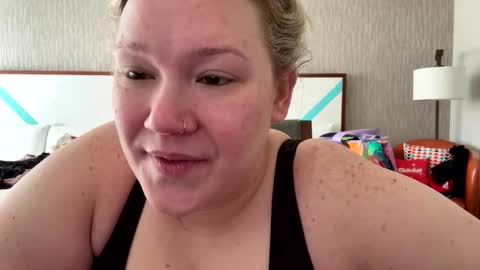 Piggy Rose online show from 04/21/26, 03:28