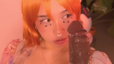 Snapshot of piinkcat chatting on 03/16/26, 05:44 Emi online show from 03/16/26, 05:44