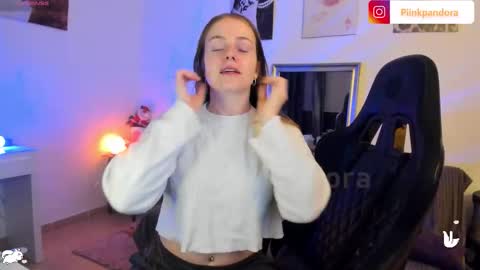 PiinkPandora online show from 01/11/26, 08:47