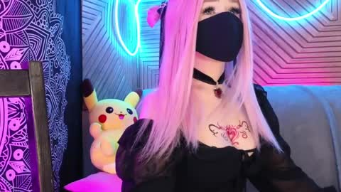 Snapshot of pika_pikaa chatting on 05/30/26, 12:52 Sonya online show from 05/30/26, 12:52