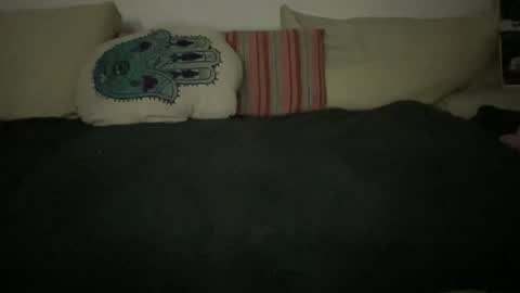 Pikafounes online show from 11/30/25, 07:40