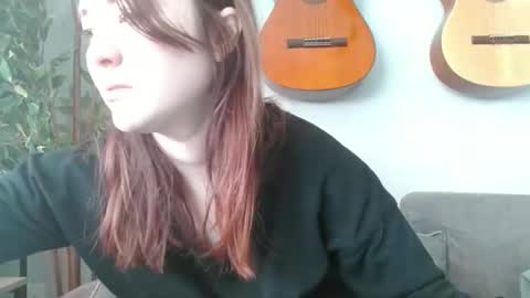 PilloGoddess online show from 12/04/25, 08:50