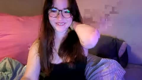 PilloGoddess online show from 07/03/26, 05:03