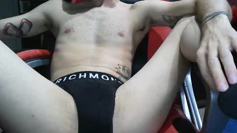 Snapshot of pils001 chatting on 09/19/25, 09:15 Pils online show from 09/19/25, 09:15