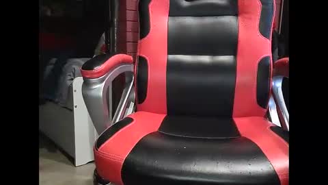 Snapshot of pils001 chatting on 09/20/25, 05:03 Pils online show from 09/20/25, 05:03