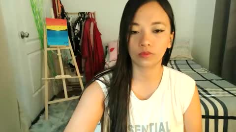Snapshot of pinay_beauty14 chatting on 05/27/26, 12:18 pinay beauty14 online show from 05/27/26, 12:18