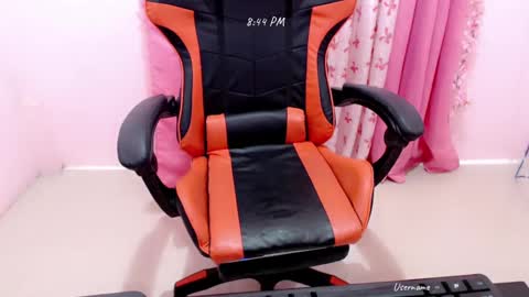 pinay_nica online show from 01/28/25, 12:43