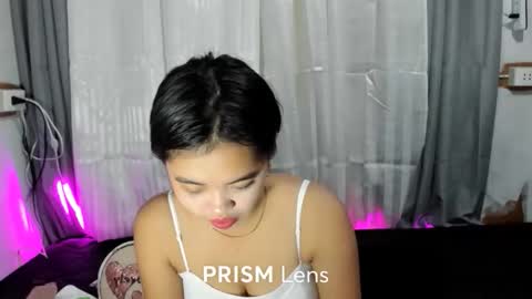 Snapshot of pinay_pleaseme chatting on 05/17/26, 04:54 pinay_pleaseme online show from 05/17/26, 04:54