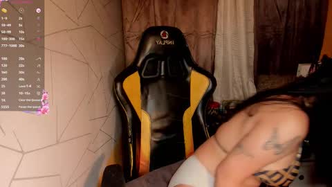 Snapshot of pinaycandice chatting on 09/11/25, 12:11 pinaycandice online show from 09/11/25, 12:11