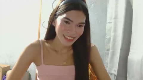 Snapshot of pinayjessaxxx chatting on 05/28/26, 10:45 pinayjessaxxx online show from 05/28/26, 10:45