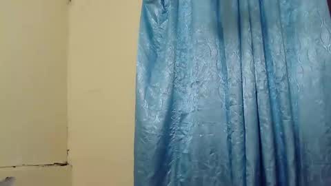 pinayloving_bella online show from 10/10/25, 12:53