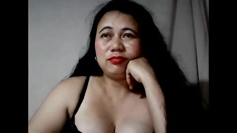 Snapshot of pinaymama12345 chatting on 02/26/25, 11:48 pinaymama12345 online show from 02/26/25, 11:48