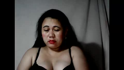 Snapshot of pinaymama12345 chatting on 02/27/25, 10:09 pinaymama12345 online show from 02/27/25, 10:09