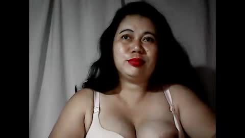 Snapshot of pinaymama12345 chatting on 09/08/25, 10:42 pinaymama12345 online show from 09/08/25, 10:42