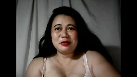 Snapshot of pinaymama12345 chatting on 09/14/25, 10:42 pinaymama12345 online show from 09/14/25, 10:42