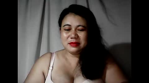 Snapshot of pinaymama12345 chatting on 09/20/25, 10:22 pinaymama12345 online show from 09/20/25, 10:22
