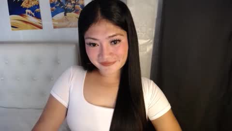 Snapshot of pinaymelanie chatting on 05/23/26, 10:47 pinaymelanie online show from 05/23/26, 10:47