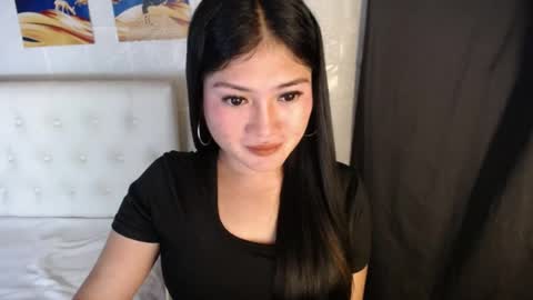 Snapshot of pinaymelanie chatting on 06/19/26, 09:29 pinaymelanie online show from 06/19/26, 09:29