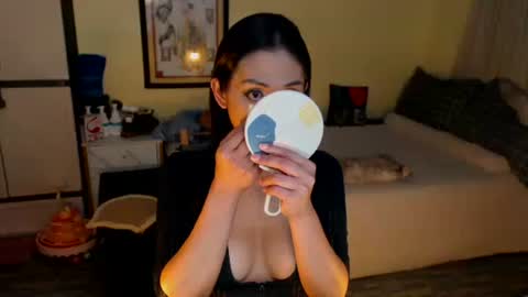 Snapshot of pinaysluttyaira chatting on 09/28/25, 05:02 PinaySluttyAira online show from 09/28/25, 05:02