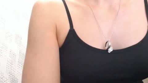       online show from 03/12/25, 06:18