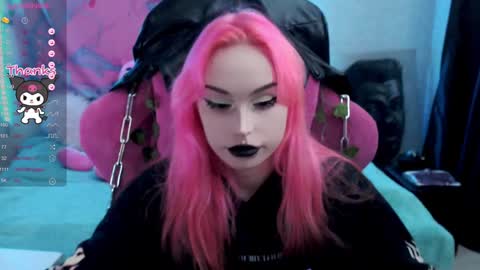 Nancy online show from 02/03/25, 07:42