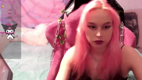 Nancy online show from 02/16/25, 08:11