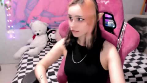 Snapshot of pineapple_dope chatting on 05/12/26, 10:29 Nancy online show from 05/12/26, 10:29