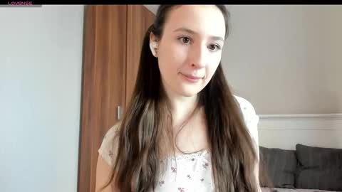 pingviluly online show from 11/06/25, 07:42