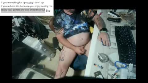 Snapshot of pini_z chatting on 01/10/25, 09:20 pini_z online show from 01/10/25, 09:20