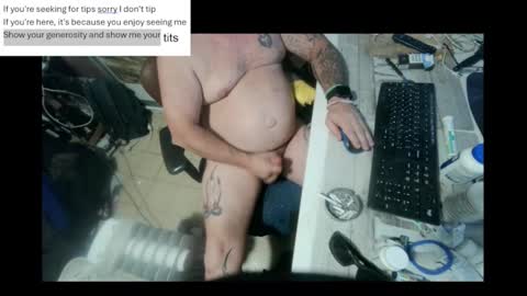 Snapshot of pini_z chatting on 01/12/25, 10:12 pini_z online show from 01/12/25, 10:12