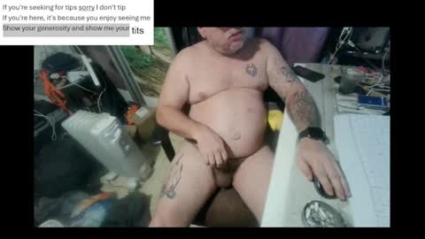 Snapshot of pini_z chatting on 02/20/25, 10:15 pini_z online show from 02/20/25, 10:15