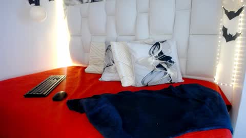 tiffany online show from 10/21/25, 06:41