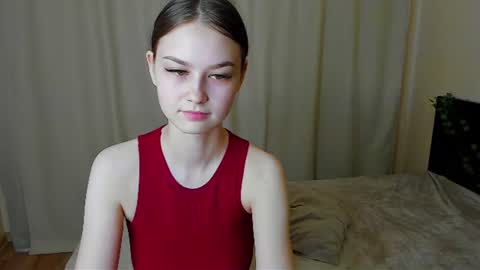 Snapshot of pink_banny chatting on 06/20/26, 03:31 Alex online show from 06/20/26, 03:31