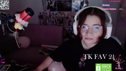 Snapshot of pink_girl0n chatting on 07/02/26, 06:52 Kitty online show from 07/02/26, 06:52