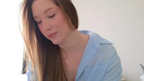 Snapshot of pink_rosee_ chatting on 05/02/26, 03:22 online show from 05/02/26, 03:22