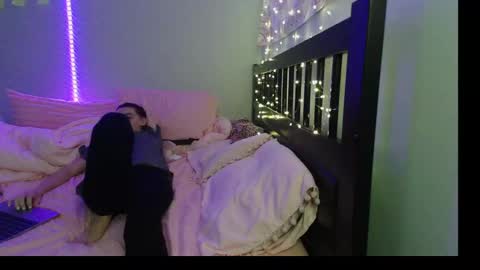 Snapshot of pink_tv chatting on 10/09/25, 01:58 pink_tv online show from 10/09/25, 01:58