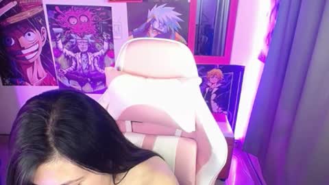 pink_yuii online show from 01/19/25, 02:57