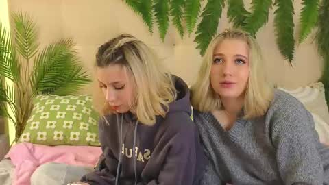 Adele online show from 09/27/25, 10:42